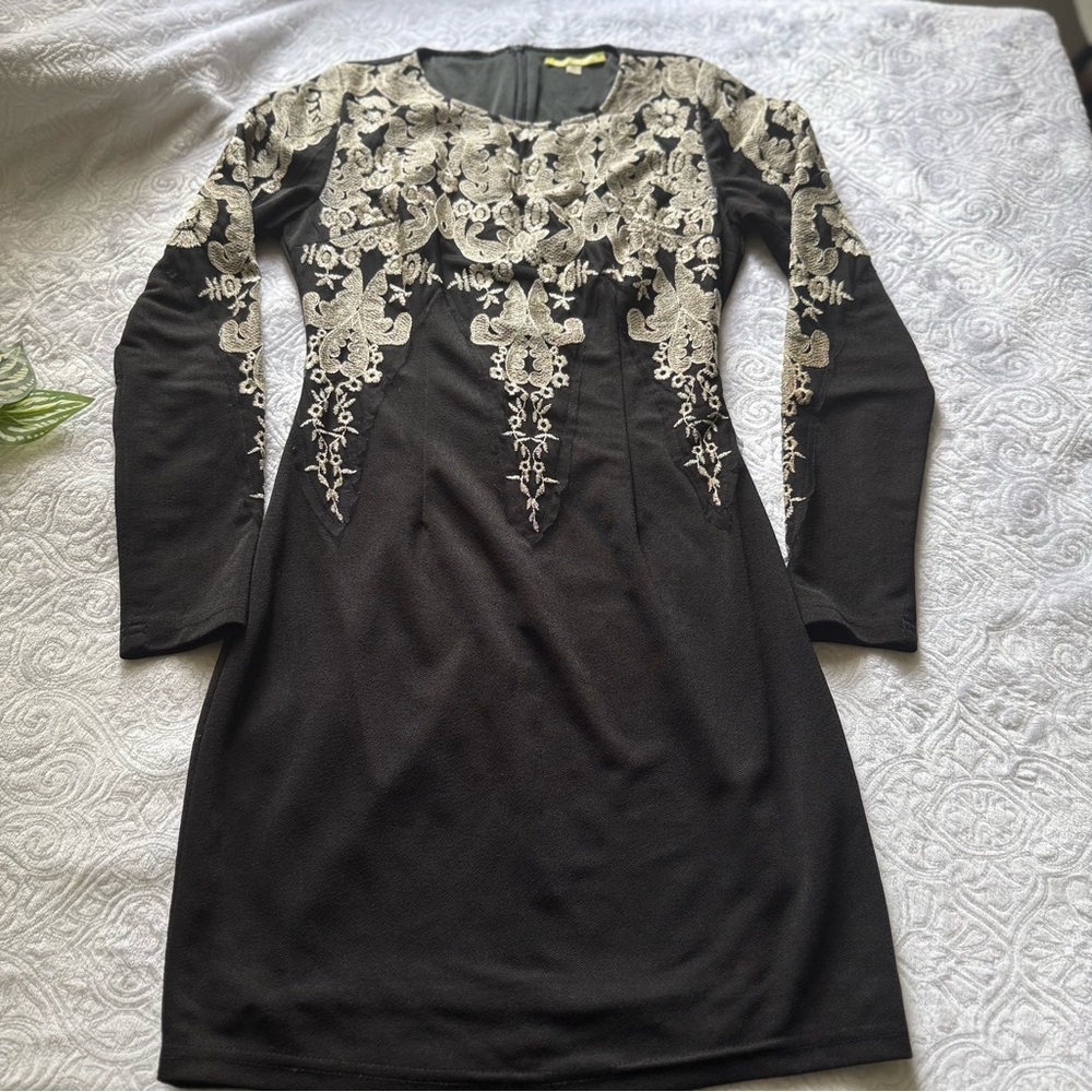 Gianni Bini Black Dress Gold Embroidered Lace Long Sleeve XS - Picture 2 of 8